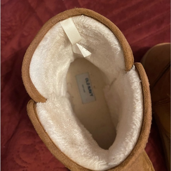 Old Navy Size 7 Chestnut Cozy-Bootie Low Top Faux Suede With‎ Fur Lining . - Picture 3 of 11